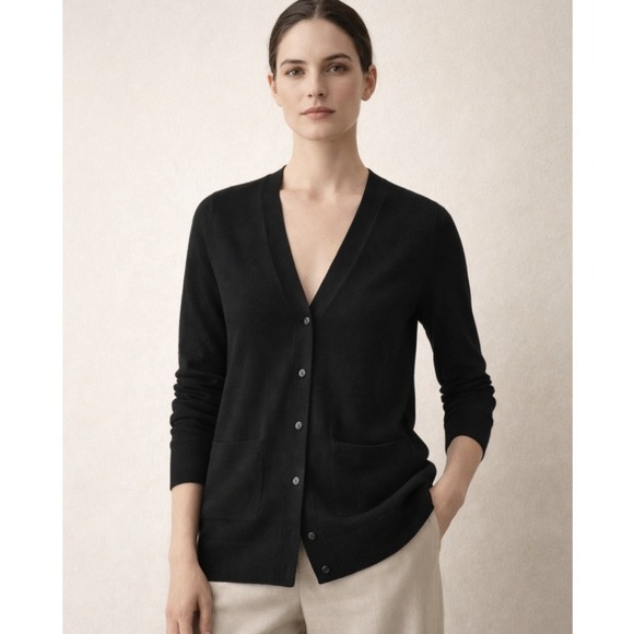 Banana Republic Sweaters - Banana Republic 100% Fine Merino Wool Black Button Up Cardigan Sweater Size S